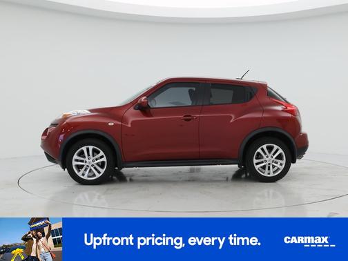 Burgundy 2014 Nissan Juke SV