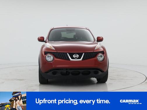 Burgundy 2014 Nissan Juke SV