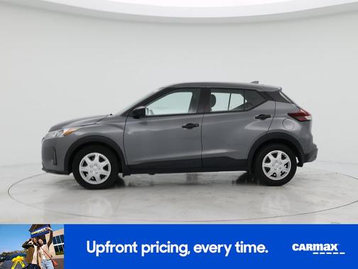Gray 2023 Nissan Kicks S