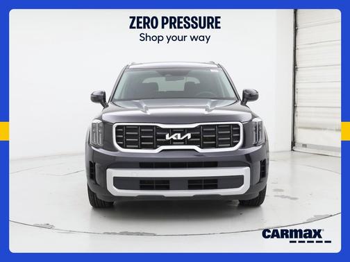 Gray 2025 Kia Telluride S
