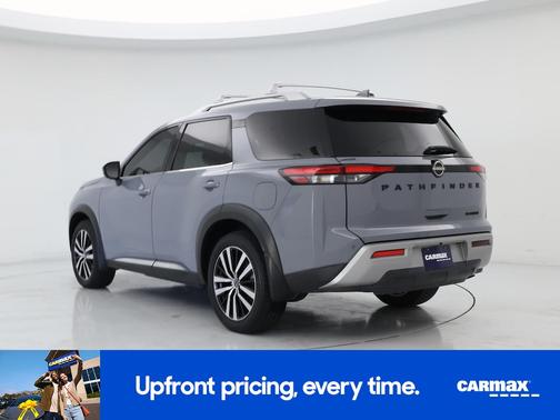 Gray 2023 Nissan Pathfinder Platinum