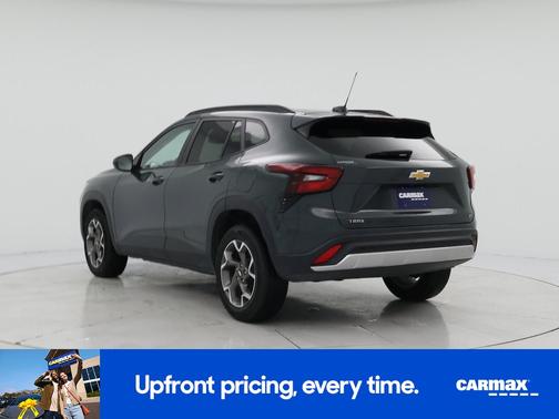 Gray 2025 Chevrolet Trax LT