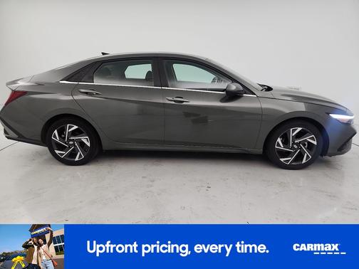 Gray 2025 Hyundai ELANTRA SEL Convenience