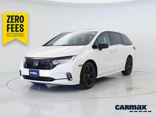 White 2024 Honda Odyssey Sport