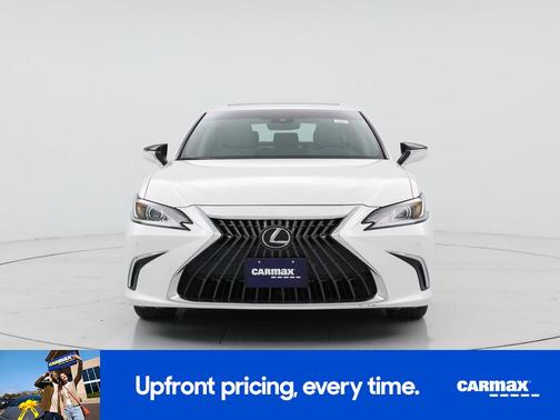 White 2024 Lexus ES 350