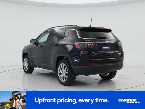 Black 2022 Jeep Compass Latitude Lux