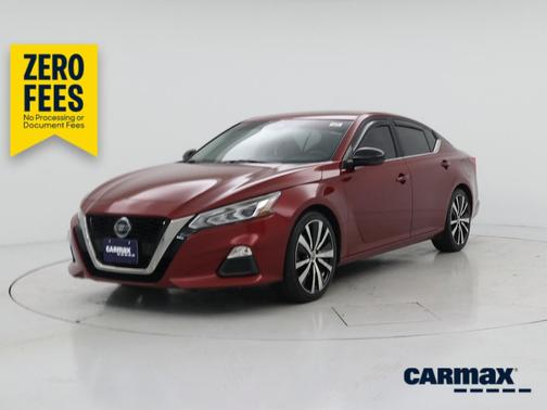 Red 2020 Nissan Altima SR