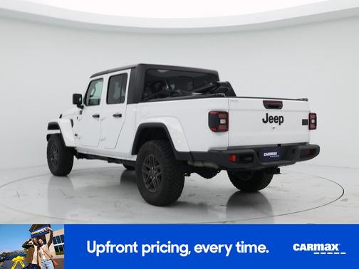 White 2024 Jeep Gladiator Sport