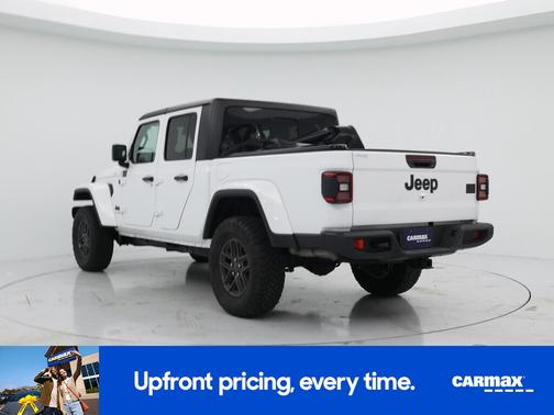 White 2024 Jeep Gladiator Sport