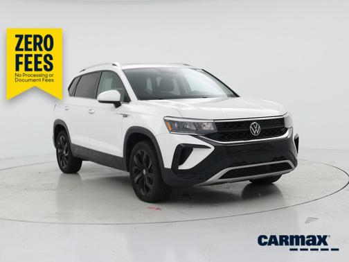 White 2024 Volkswagen Taos SE