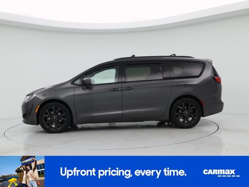 Gray 2020 Chrysler Pacifica Touring L-Plus