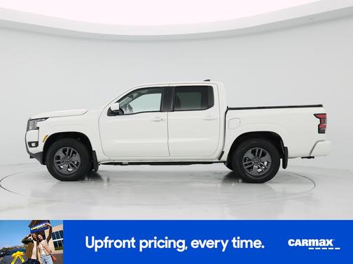 White 2025 Nissan Frontier SV