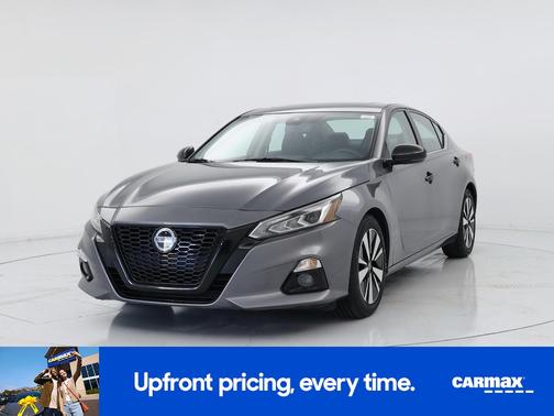 Gray 2019 Nissan Altima SL