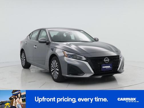 Gray 2023 Nissan Altima SV