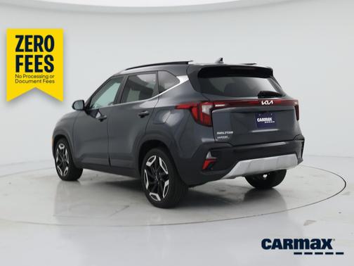 Gray 2024 Kia Seltos SX