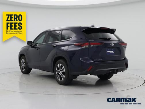 Blue 2026 Toyota Highlander XLE
