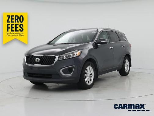 Black 2017 Kia Sorento L