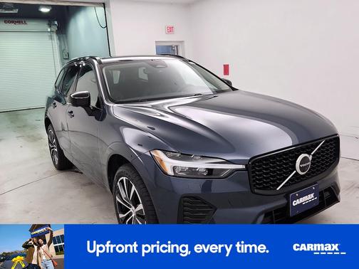 2023 Volvo XC60 B5 Plus Dark Theme