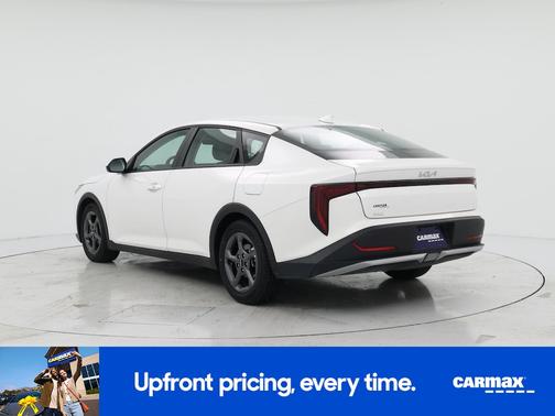 White 2025 Kia K4 LXS