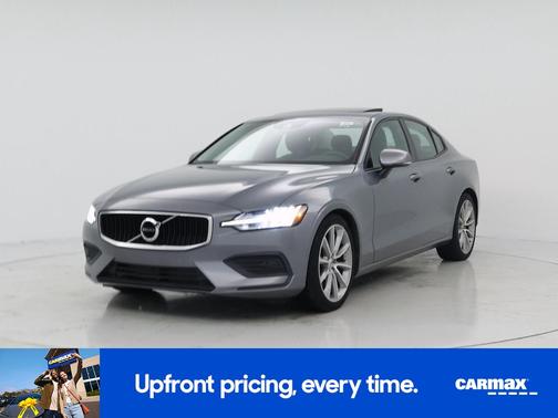 Gray 2019 Volvo S60 T5 Momentum