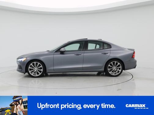 Gray 2019 Volvo S60 T5 Momentum