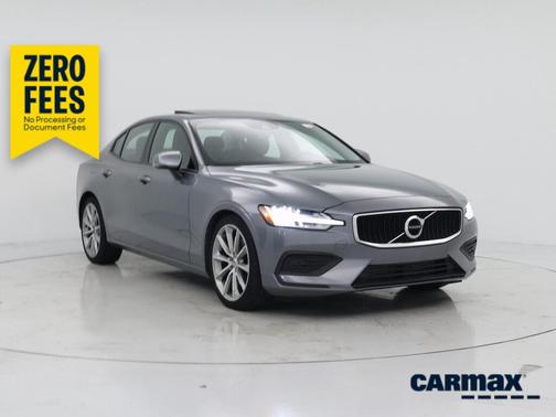 Gray 2019 Volvo S60 T5 Momentum