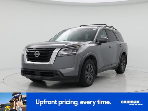Gray 2022 Nissan Pathfinder SV