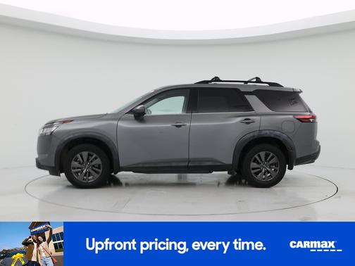 Gray 2022 Nissan Pathfinder SV