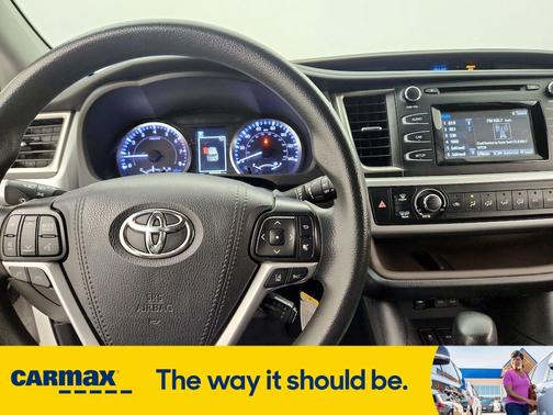 2019 Toyota Highlander LE