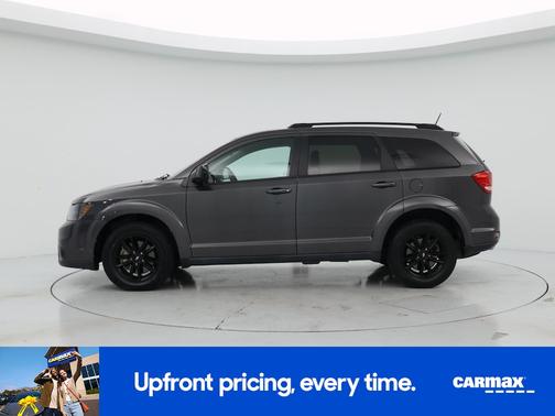 Gray 2019 Dodge Journey SE
