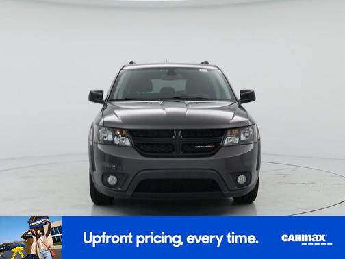 Gray 2019 Dodge Journey SE