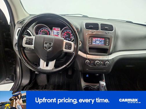 Gray 2019 Dodge Journey SE