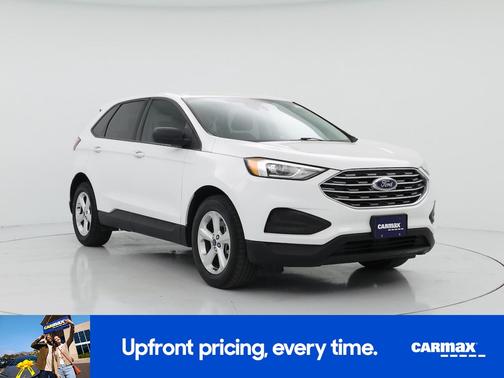 White 2021 Ford Edge SE