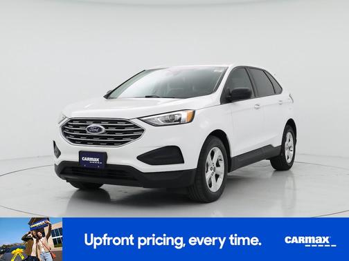 White 2021 Ford Edge SE