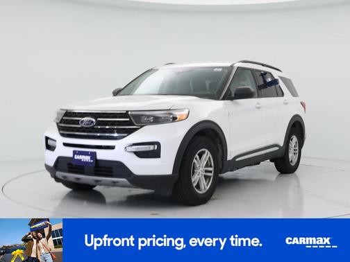 White 2024 Ford Explorer XLT