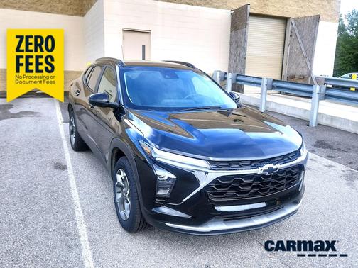 Black 2025 Chevrolet Trax LT