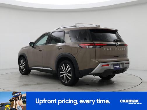 2023 Nissan Pathfinder Platinum