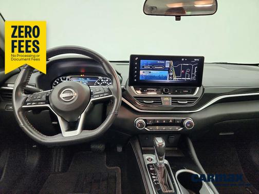 Black 2024 Nissan Altima SR