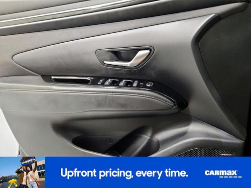 Black 2022 Hyundai TUCSON Limited