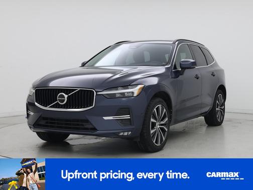 Blue 2022 Volvo XC60 B5 Momentum