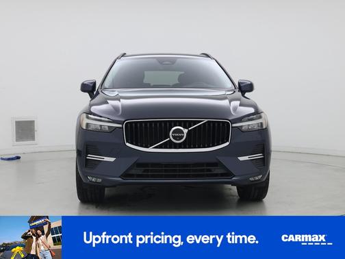 Blue 2022 Volvo XC60 B5 Momentum