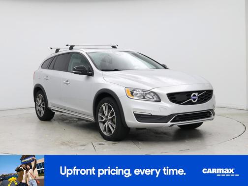 2018 Volvo V60 Cross Country T5
