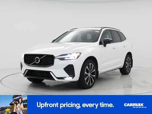 White 2023 Volvo XC60 B5 Plus Dark Theme