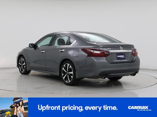 Gray 2018 Nissan Altima SR