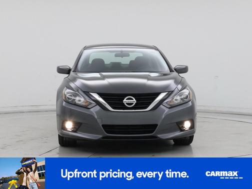 Gray 2018 Nissan Altima SR