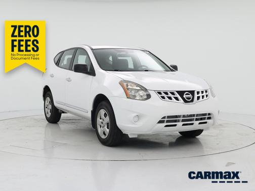 White 2014 Nissan Rogue Select S