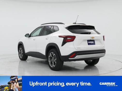 White 2025 Chevrolet Trax LT