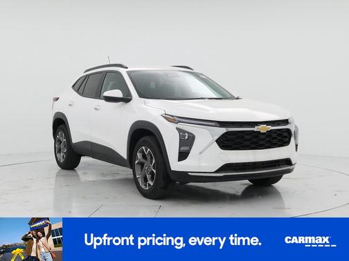 White 2025 Chevrolet Trax LT