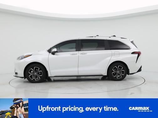White 2025 Toyota Sienna Platinum