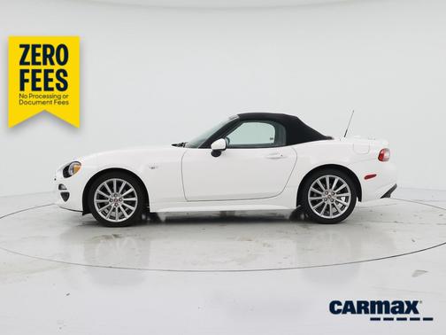 White 2017 FIAT 124 Spider Lusso